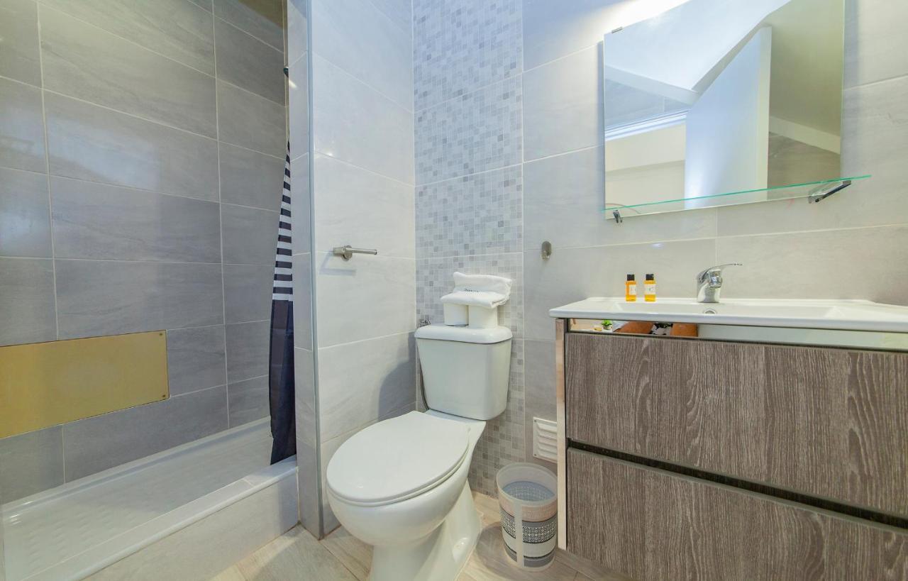 דירות לאגוּ‏ש B21 - Oliveira Cozy Flat מראה חיצוני תמונה